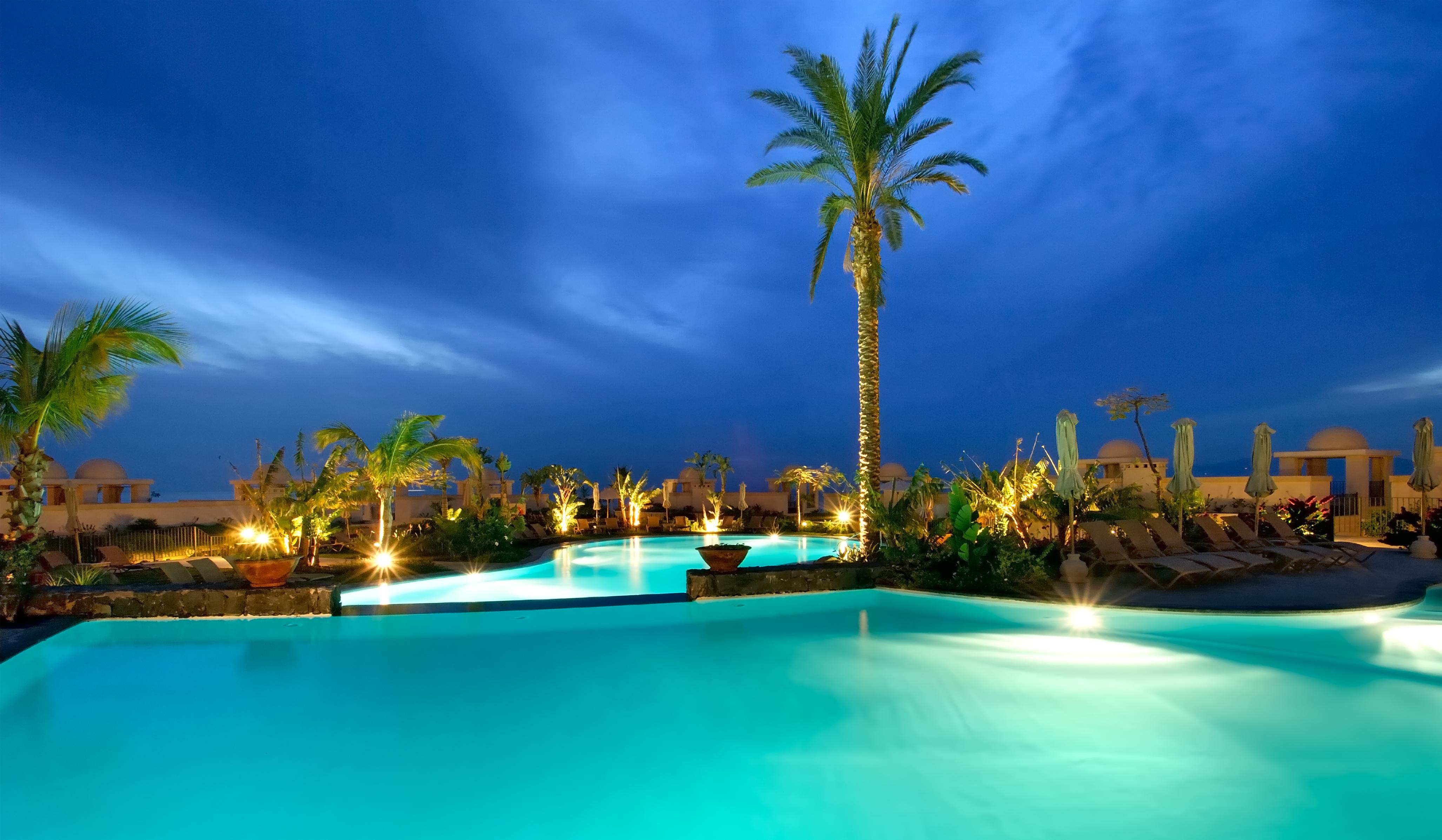 Hotel Vincci Selección La Plantación del Sur Costa Adeje  Exterior foto The swimming pool at the Royal Mirage Hotel