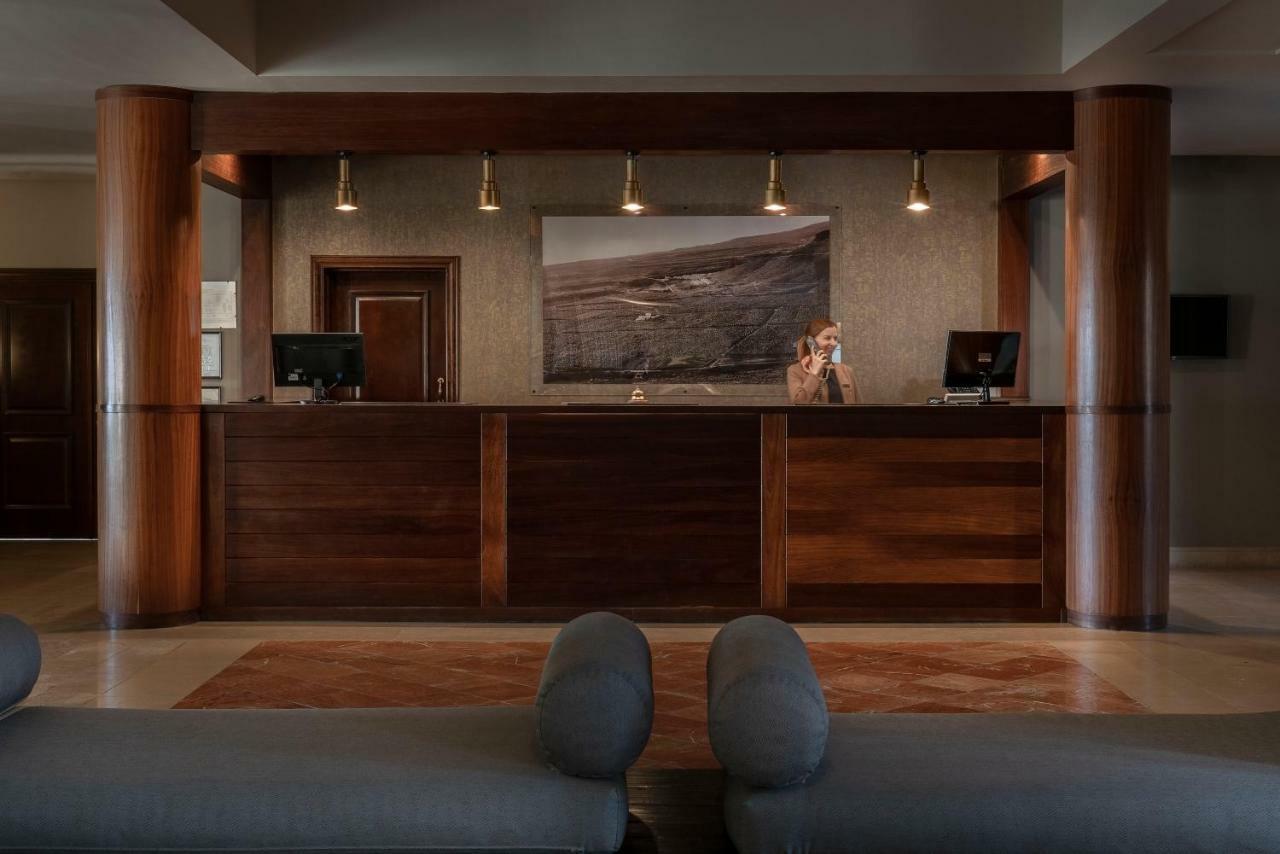 Hotel Vincci Selección La Plantación del Sur Costa Adeje  Exterior foto The reception desk at the hotel